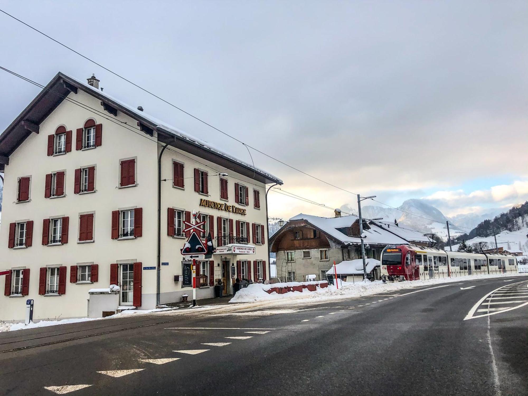 Auberge De L'Ange Albeuve Esterno foto
